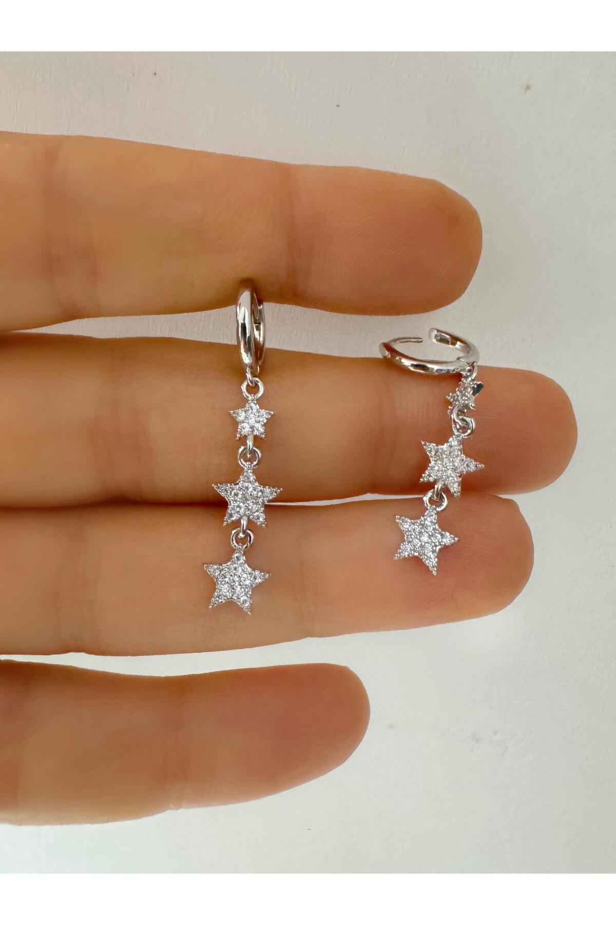 Zirkon Taşlı 3 Lü Yıldız Sallantılı 1 Adet Helix Kıkırdak Lobe Uy