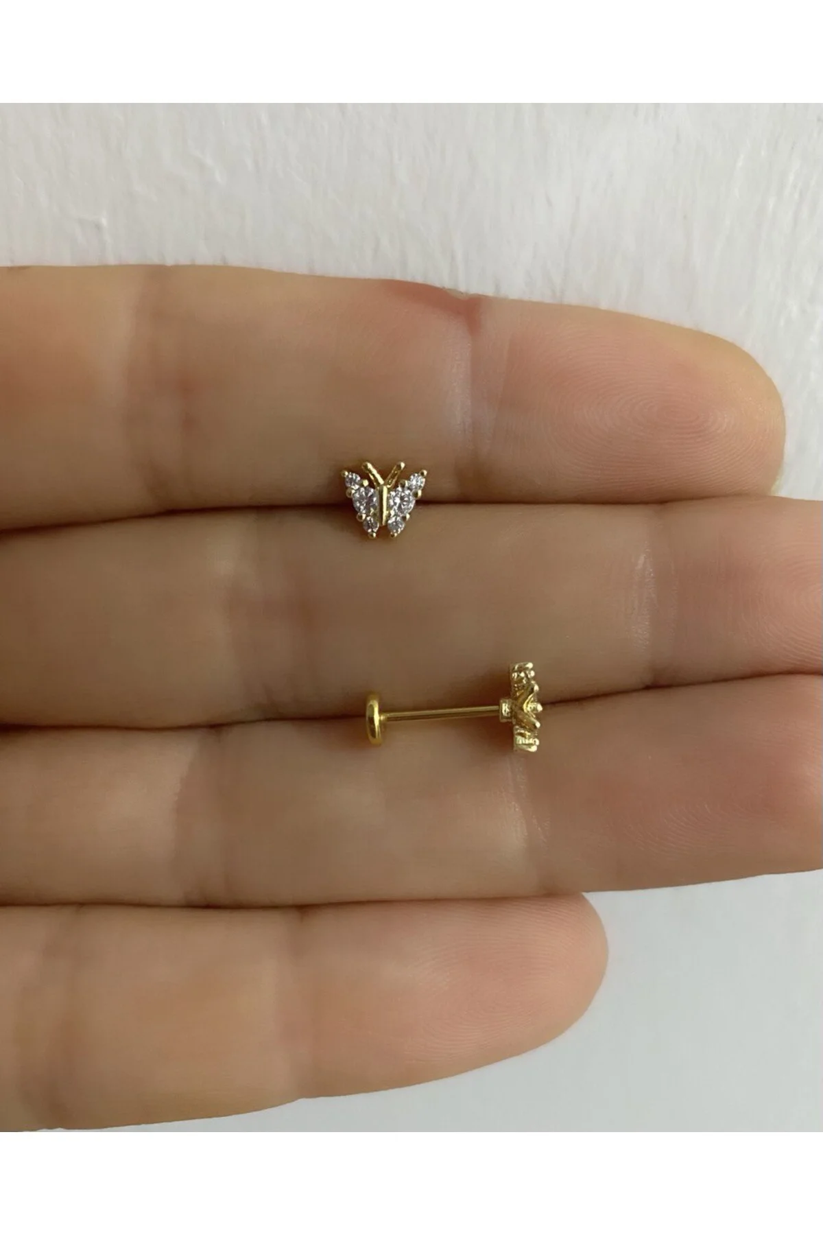 zirkon taşlı arkası düz önden vidalı takmalı tragus kıkırdak conch lobe uyumlu 1 adet piercing küpe Fiyatı, Yorumları ve Özellikleri