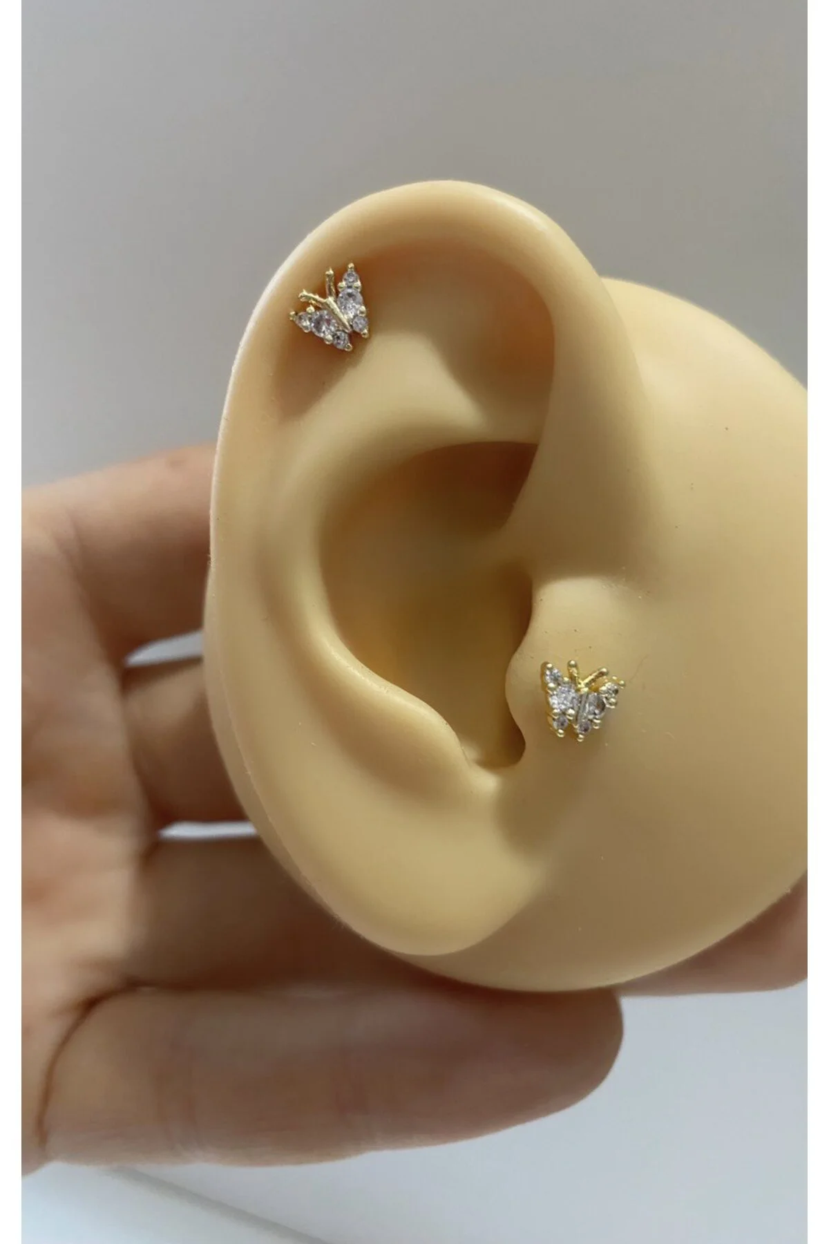 zirkon taşlı arkası düz önden vidalı takmalı tragus kıkırdak conch lobe uyumlu 1 adet piercing küpe Fiyatı, Yorumları ve Özellikleri