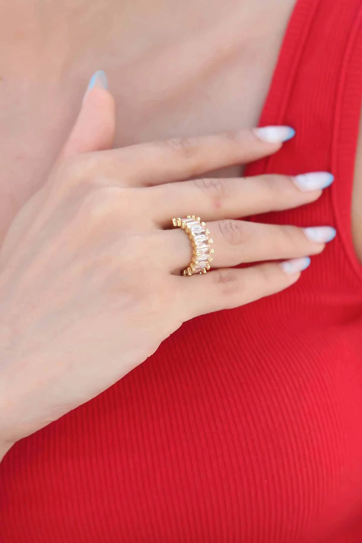 Zirkon Taşlı Baget Gold Renk Kadın Yüzük - Lisinya