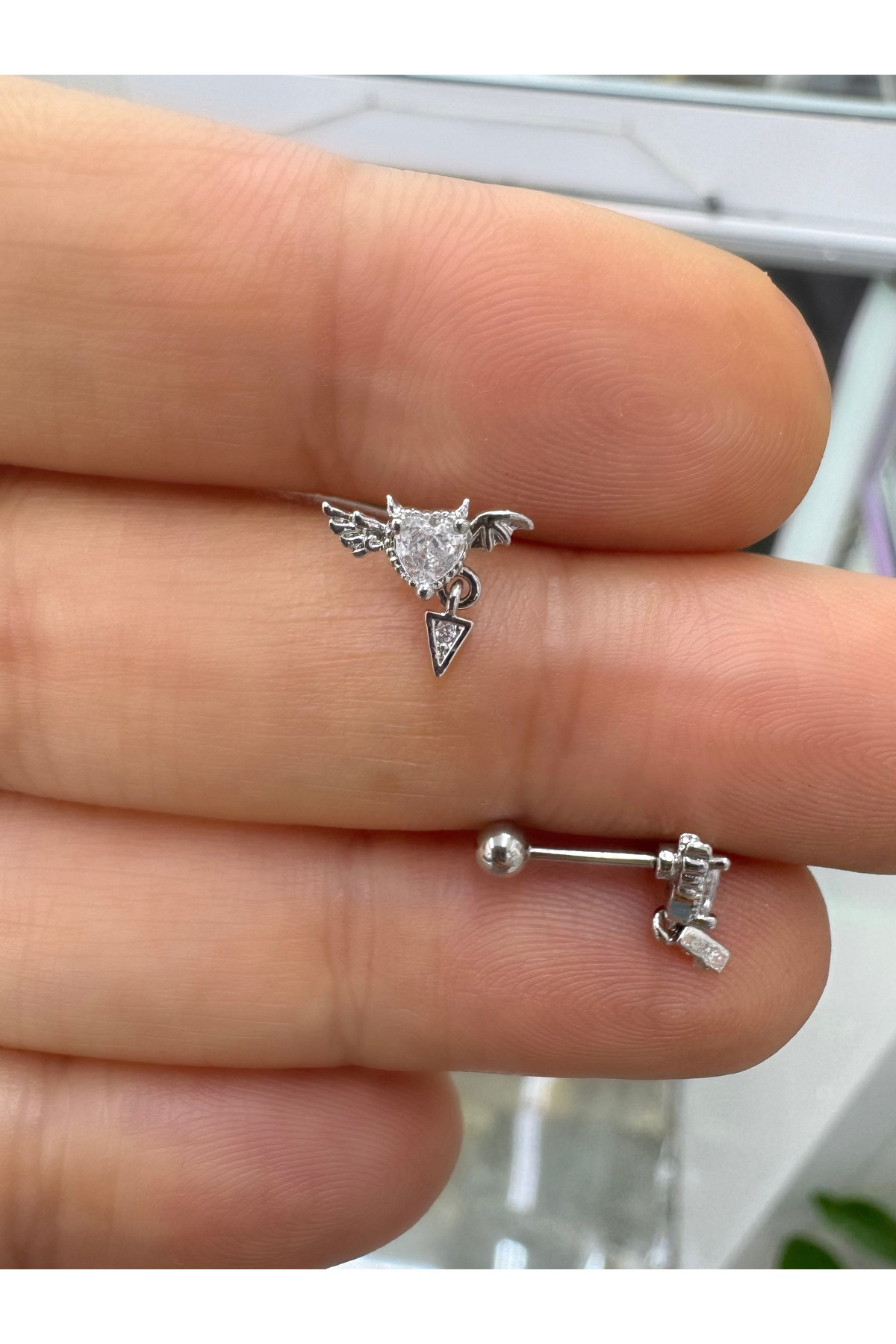 Zirkon taşlı çelik 1 adet tragus helix lobe flat conch uyumlu pie