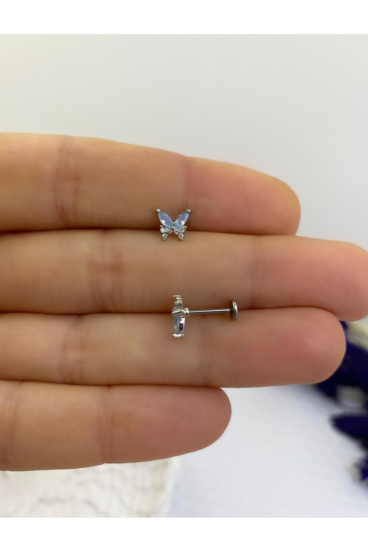 Arescollection Zirkon Taşli Kelebek Arkasi Düz Önden Takmali Tragus Helix Kikird