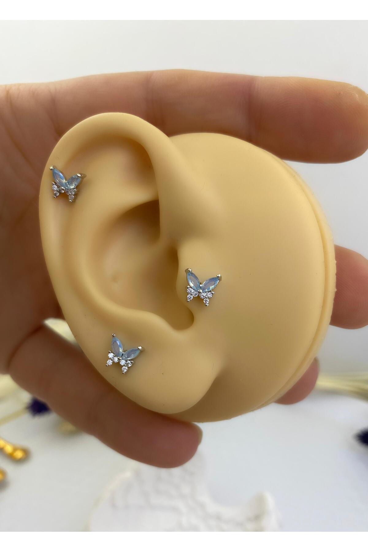 Arescollection Zirkon Taşli Kelebek Arkasi Düz Önden Takmali Tragus Helix Kikird