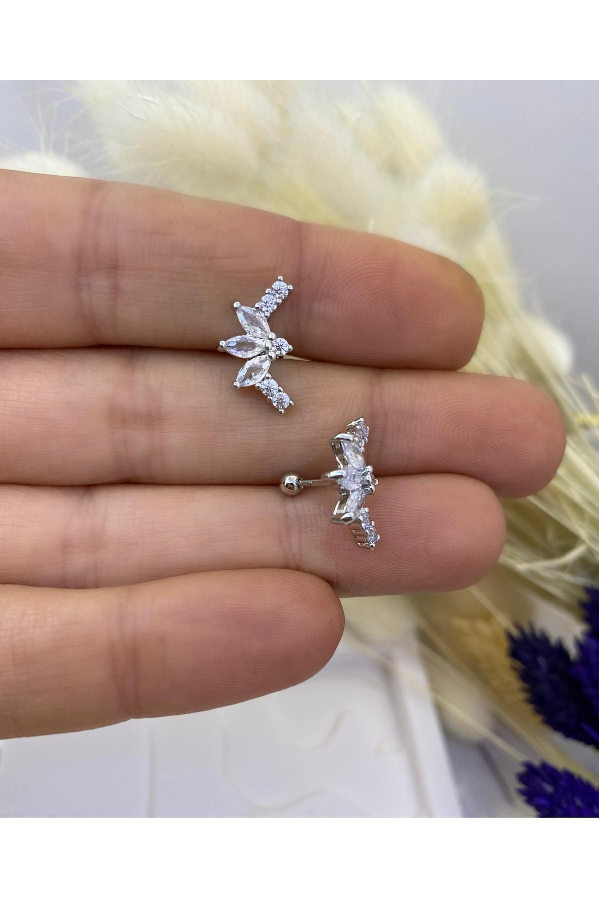 zirkon taşlı kıkırdak tragus lobe uyumlu 1 adet piercing