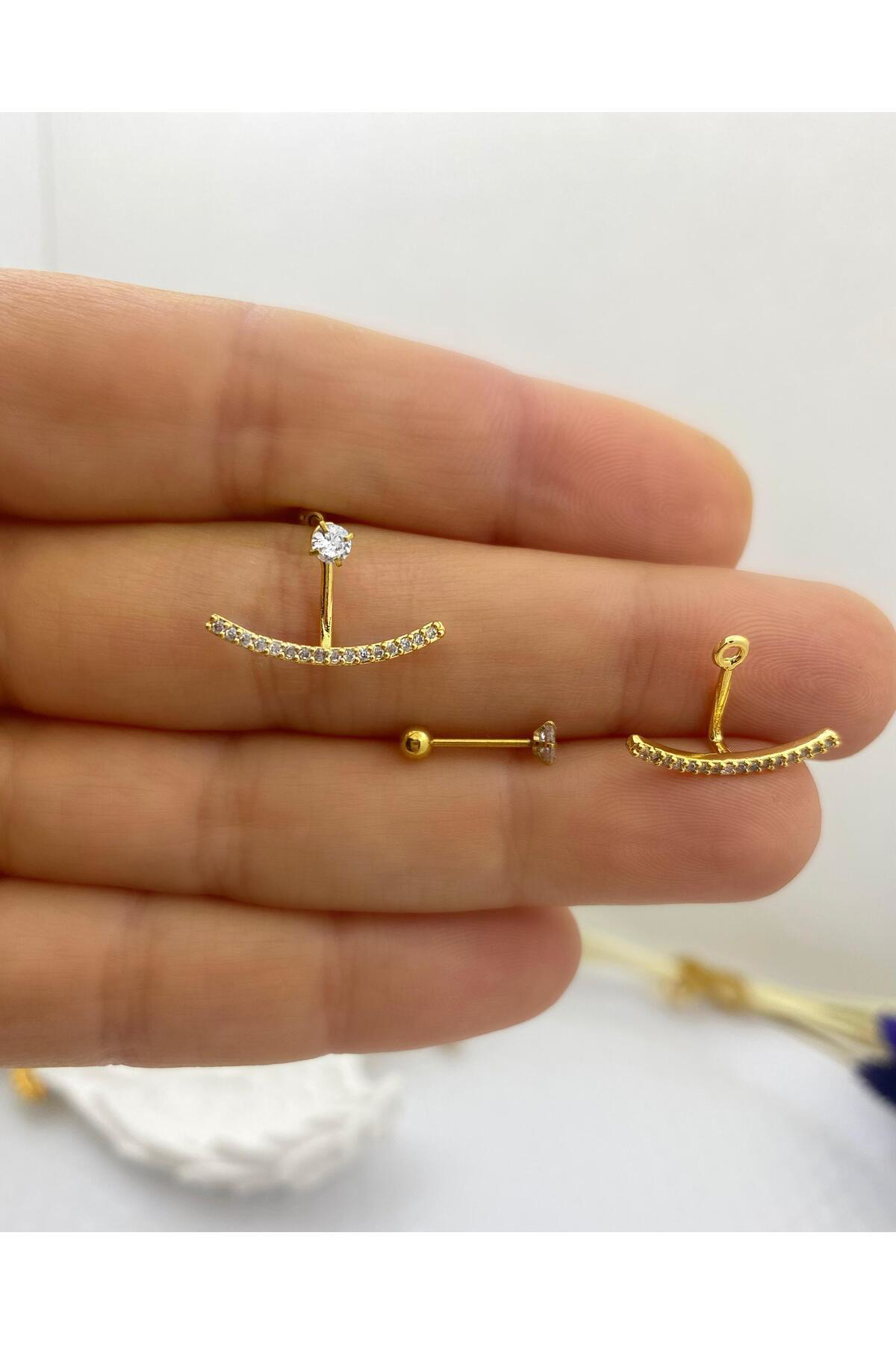 ZİRKON TAŞLI LOBE UYUMLU 1 ADET PİERCİNG KÜPE