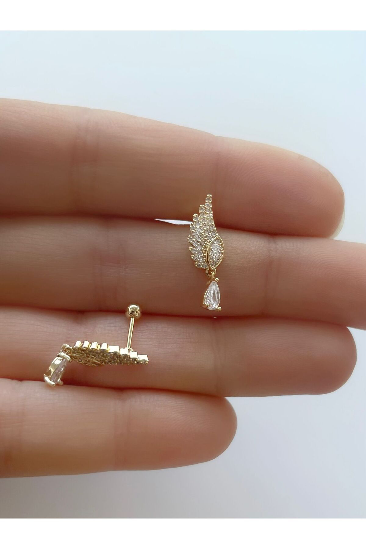 ZİRKON TAŞLI MELEK KANADI TRAGUS HELİX LOBE UYUMLU PİERCİNG KÜPE (1 ADET)