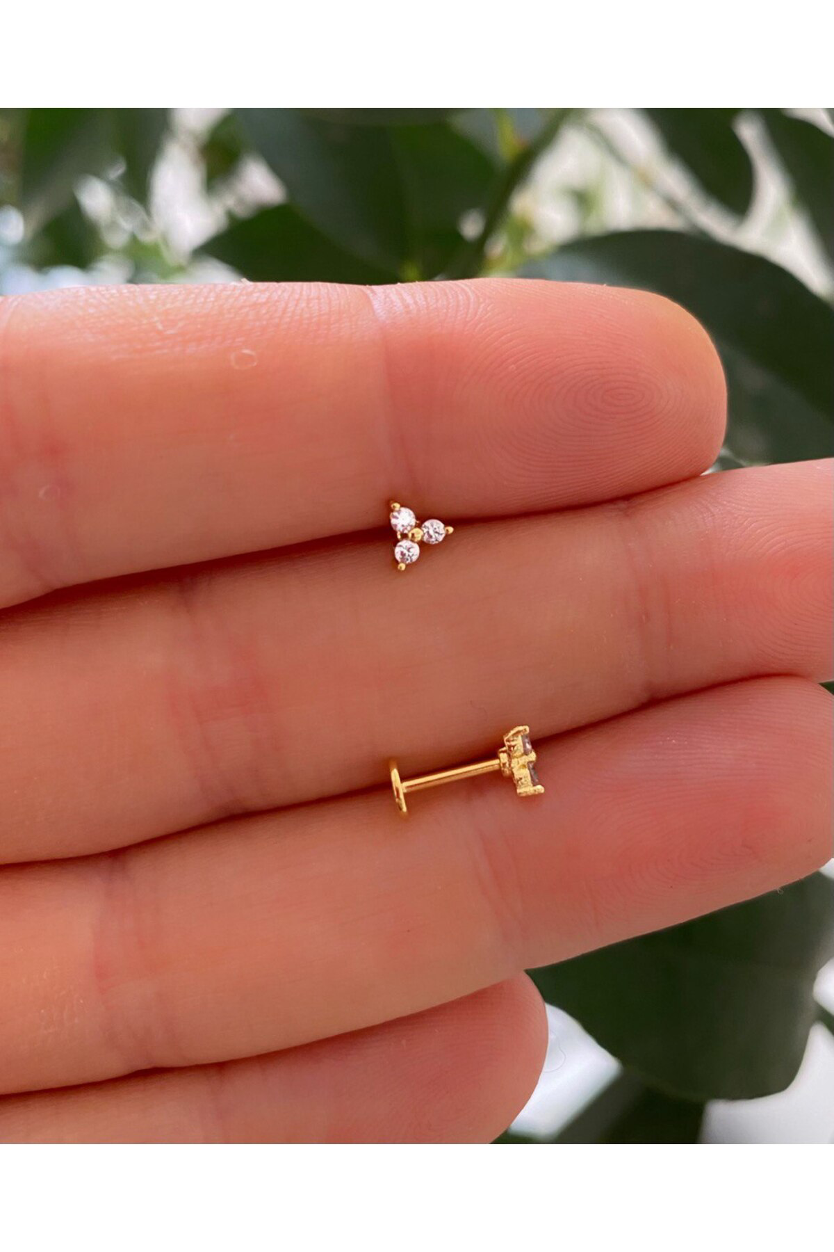 zirkon taşlı minimal önden takmalı arkası düz tragus helix conch lobe forward helix uyumlu piercing