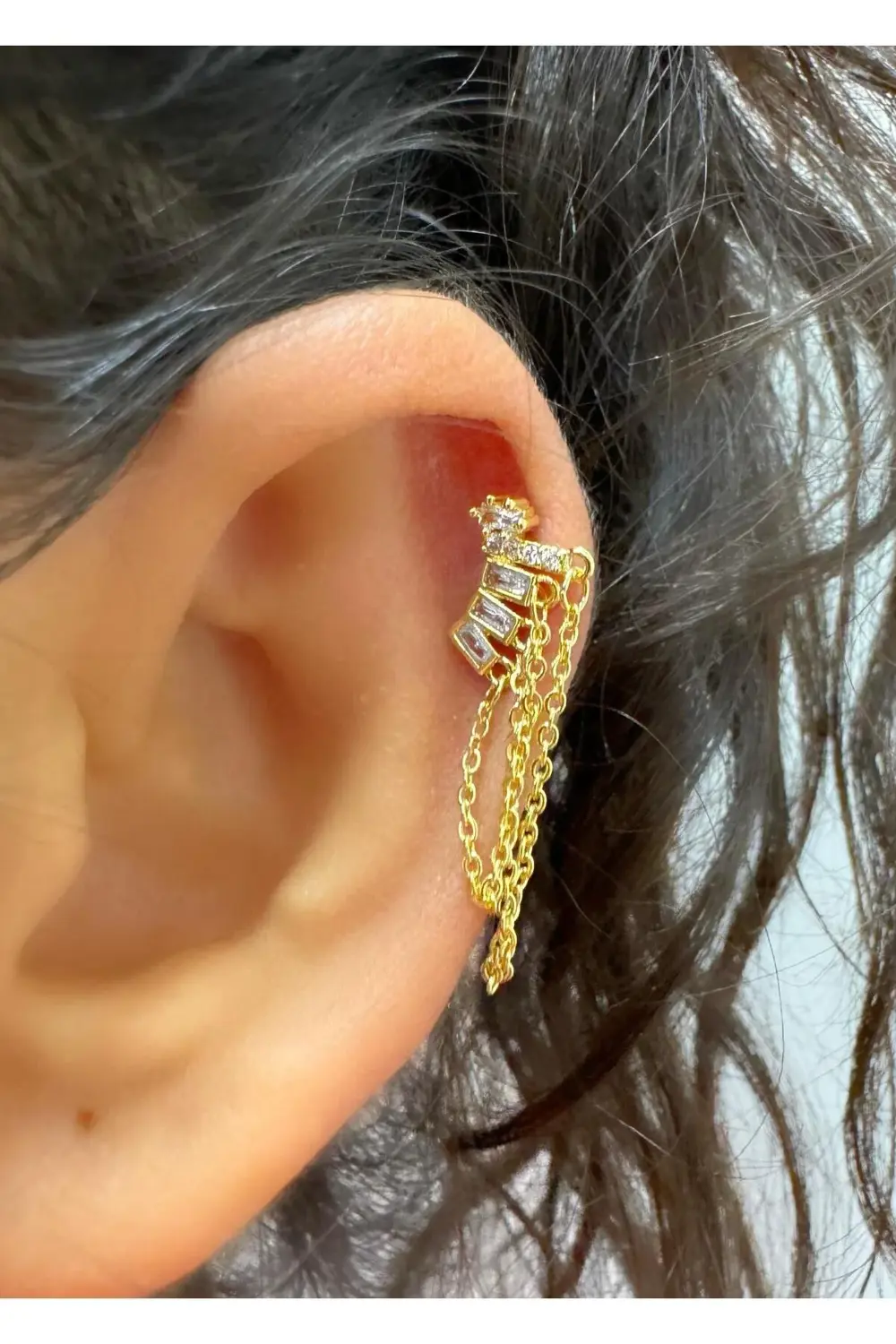 Zirkon Taşlı Zincir Sallantılı 1 Adet Helix Kıkırdak Lobe Uyumlu