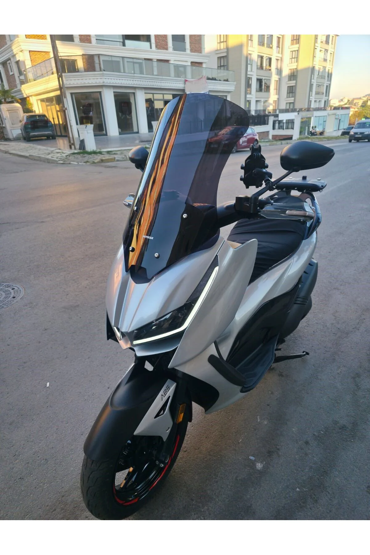 Zontes RZ 250 S Ön Cam 2025-2026 Model 62cm Siyah Renkli 4mm