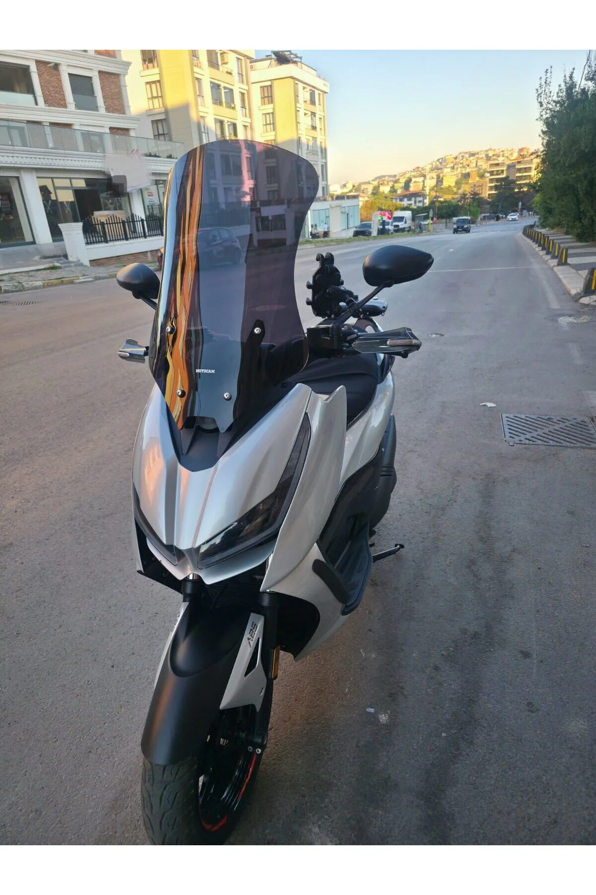 Zontes RZ 250 S Ön Cam 2025-2026 Model 62cm Siyah Renkli 4mm