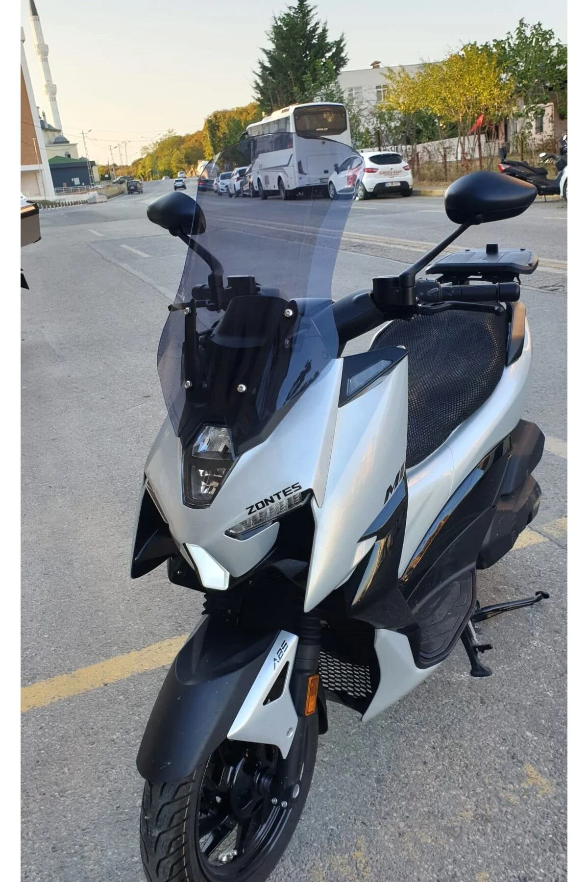 Zontes RZ 250 S Ön Cam 2025-2026 Model 55cm Füme Renkli 4mm Fiyatı, Yorumları ve Özellikleri