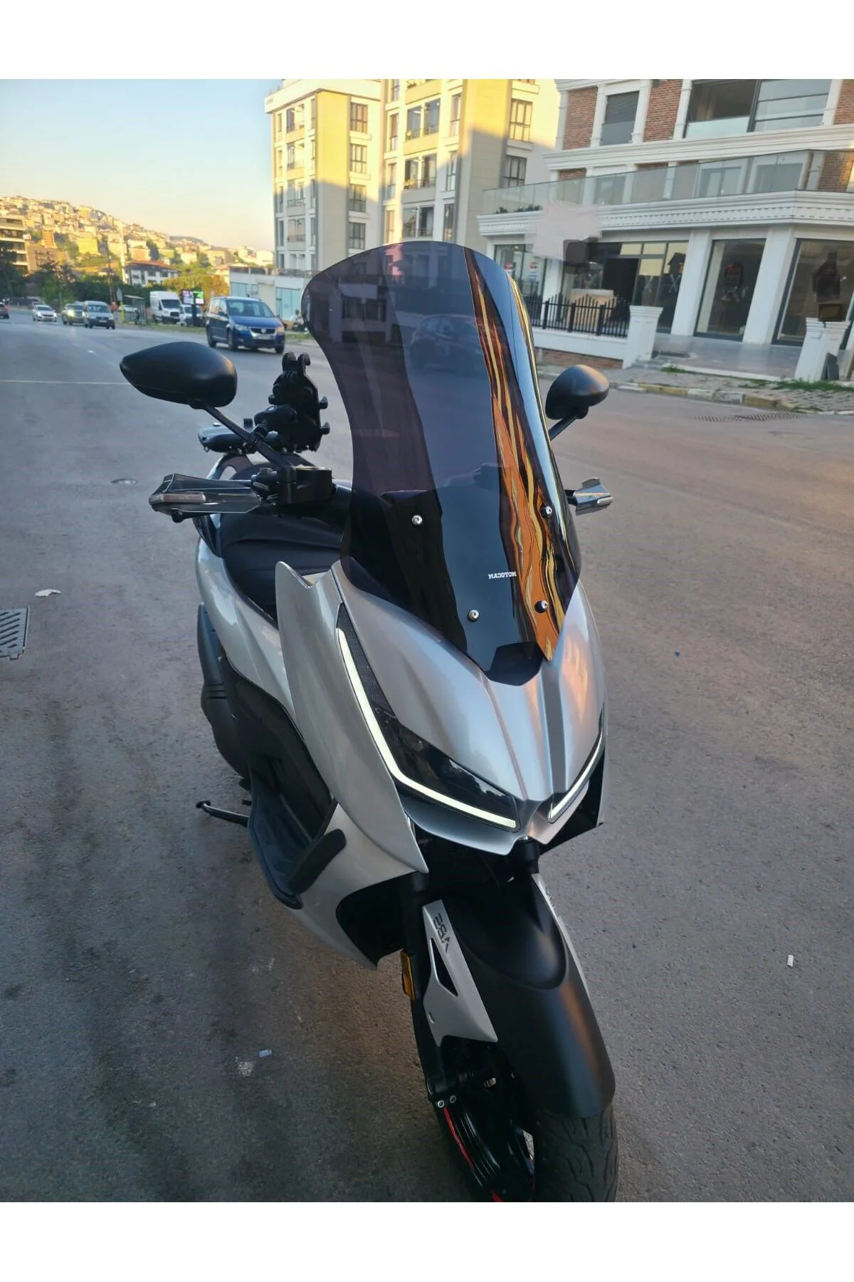 Zontes RZ 250 S Ön Cam 2025-2026 Model 62cm Siyah Renkli 4mm
