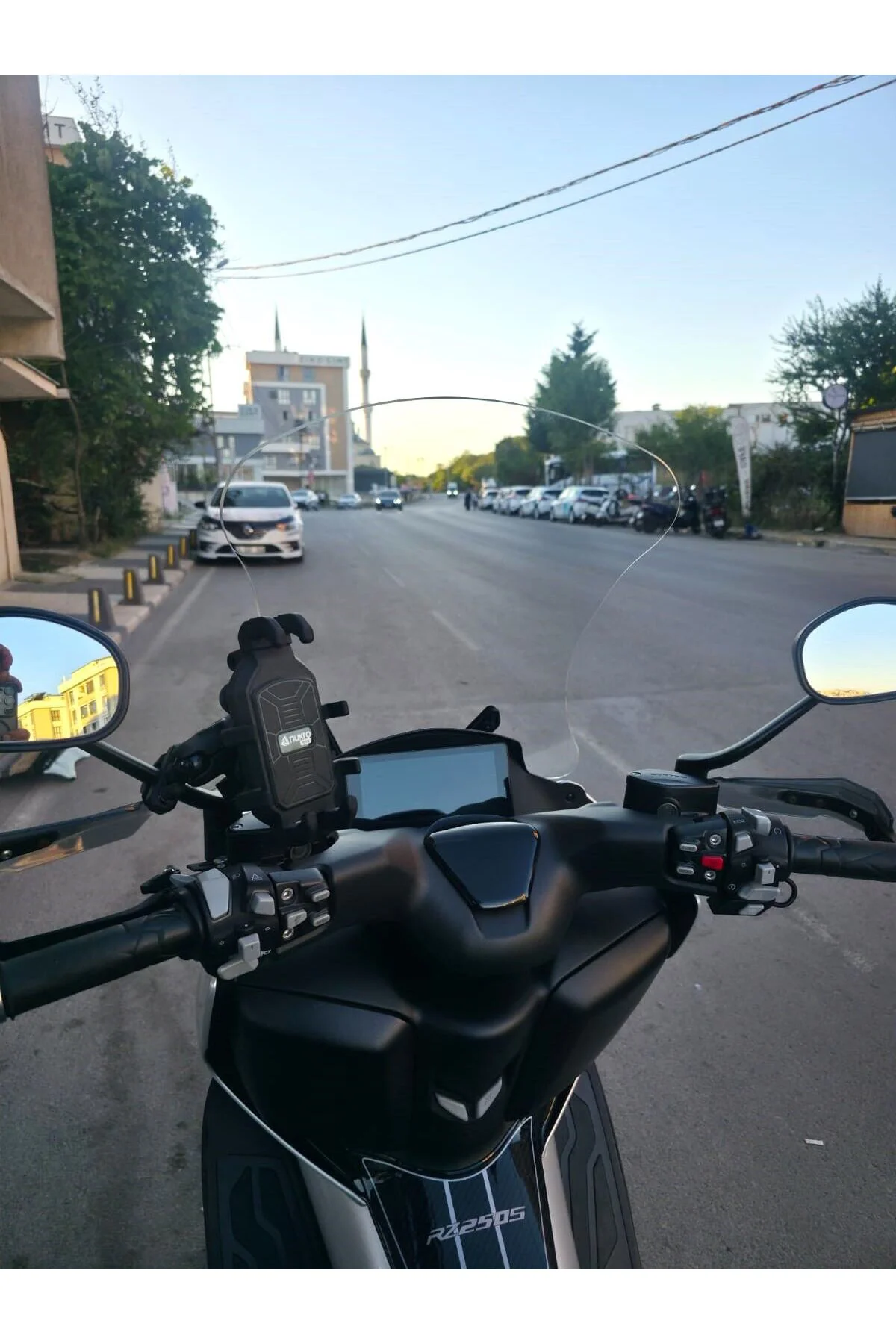 Zontes RZ 250 S Ön Cam 2025-2026 Model 62cm Şeffaf Renkli 4mm