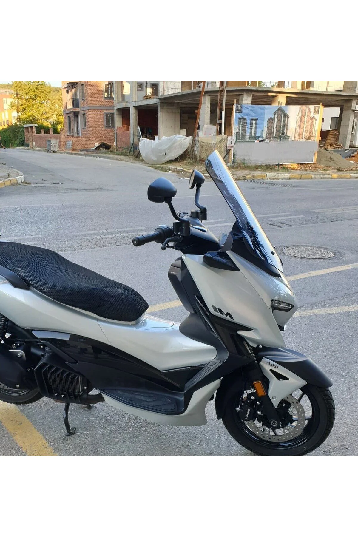 Zontes RZ 250 S Ön Cam 2025-2026 Model 55cm Füme Renkli 4mm Fiyatı, Yorumları ve Özellikleri
