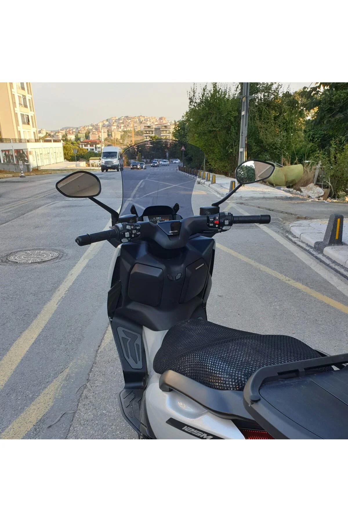 Zontes RZ 250 S Ön Cam 2025-2026 Model 55cm Füme Renkli 4mm Fiyatı, Yorumları ve Özellikleri