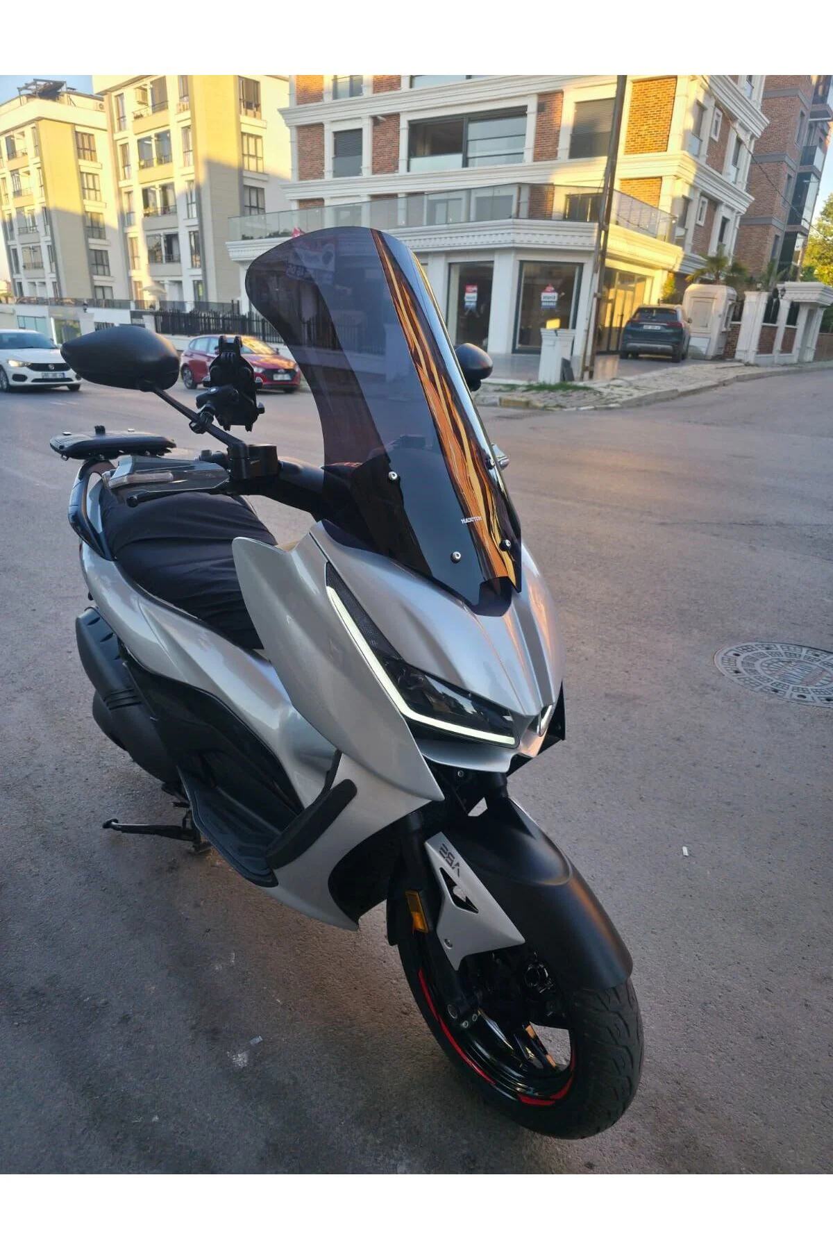 Zontes ZT 125 Ön Cam 2025-2026 Model 62cm Siyah Renkli 4mm
