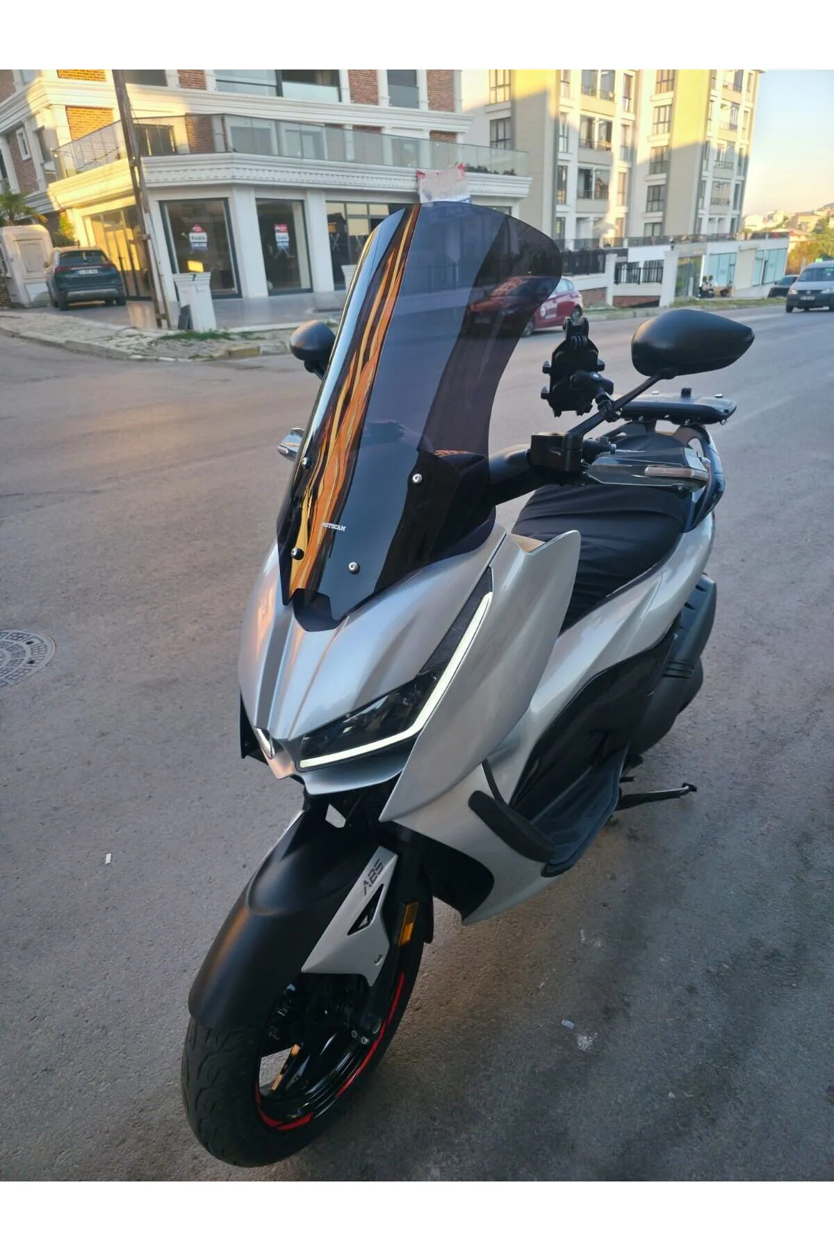Zontes ZT 125 Ön Cam 2025-2026 Model 62cm Siyah Renkli 4mm