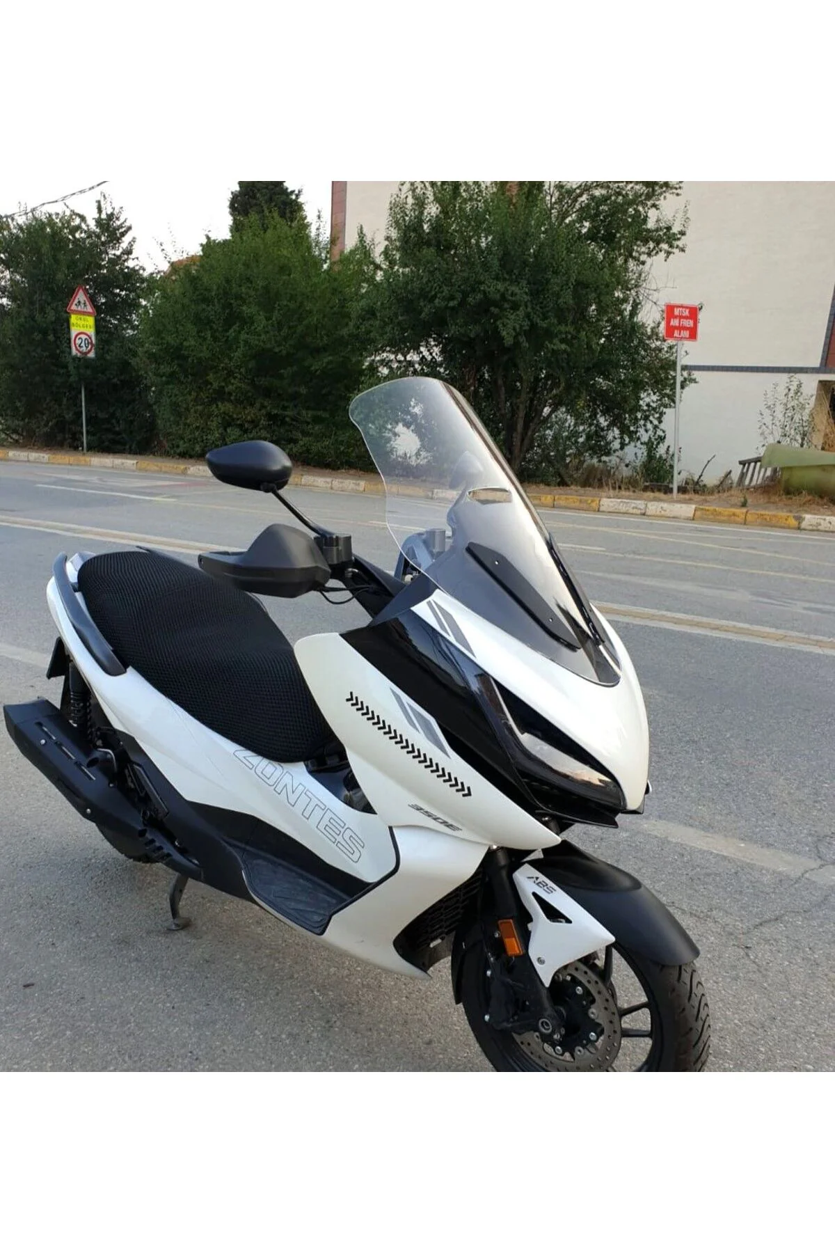 Zontes ZT 250 T-E Ön Cam 2023-2026 Model 73cm Şeffaf Renkli 4mm