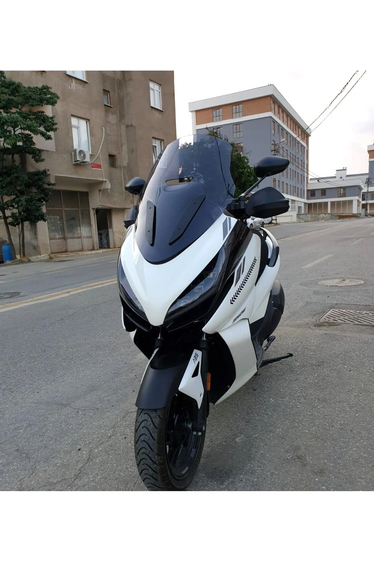 Zontes ZT 250 T-E Ön Cam 2023-2026 Model 73cm Füme Renkli 4mm