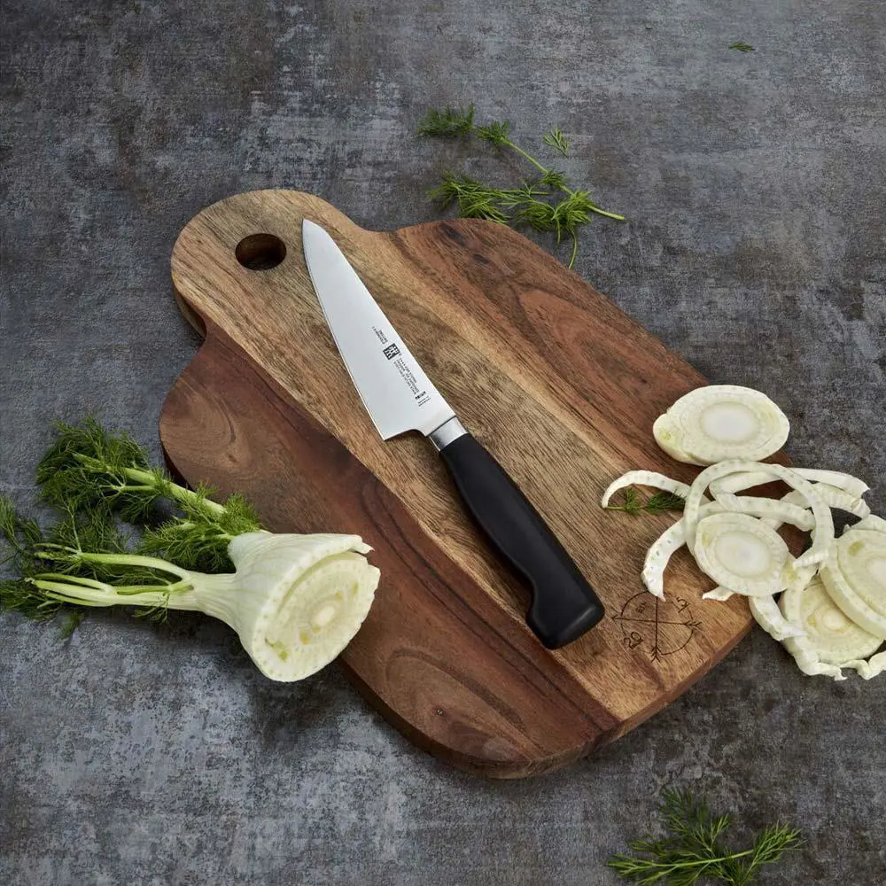 Zwilling Four Star Kompakt Şef Bıçağı 14 Cm 310711410 Zwilling Four Star Kompakt Şef Bıçağı 14 Cm 310711410