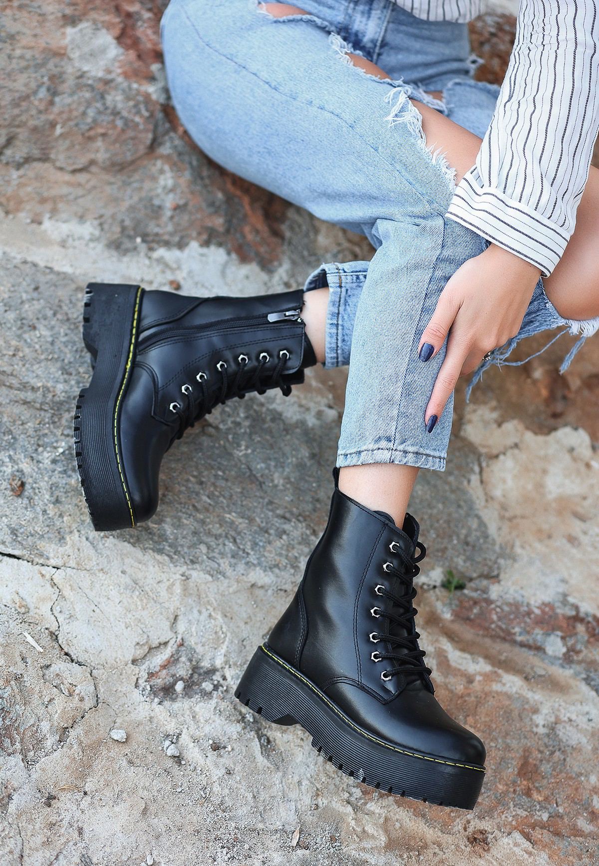 Zyon Siyah Cilt Bağcıklı Bot Zyon Siyah Cilt Bağcıklı Bot